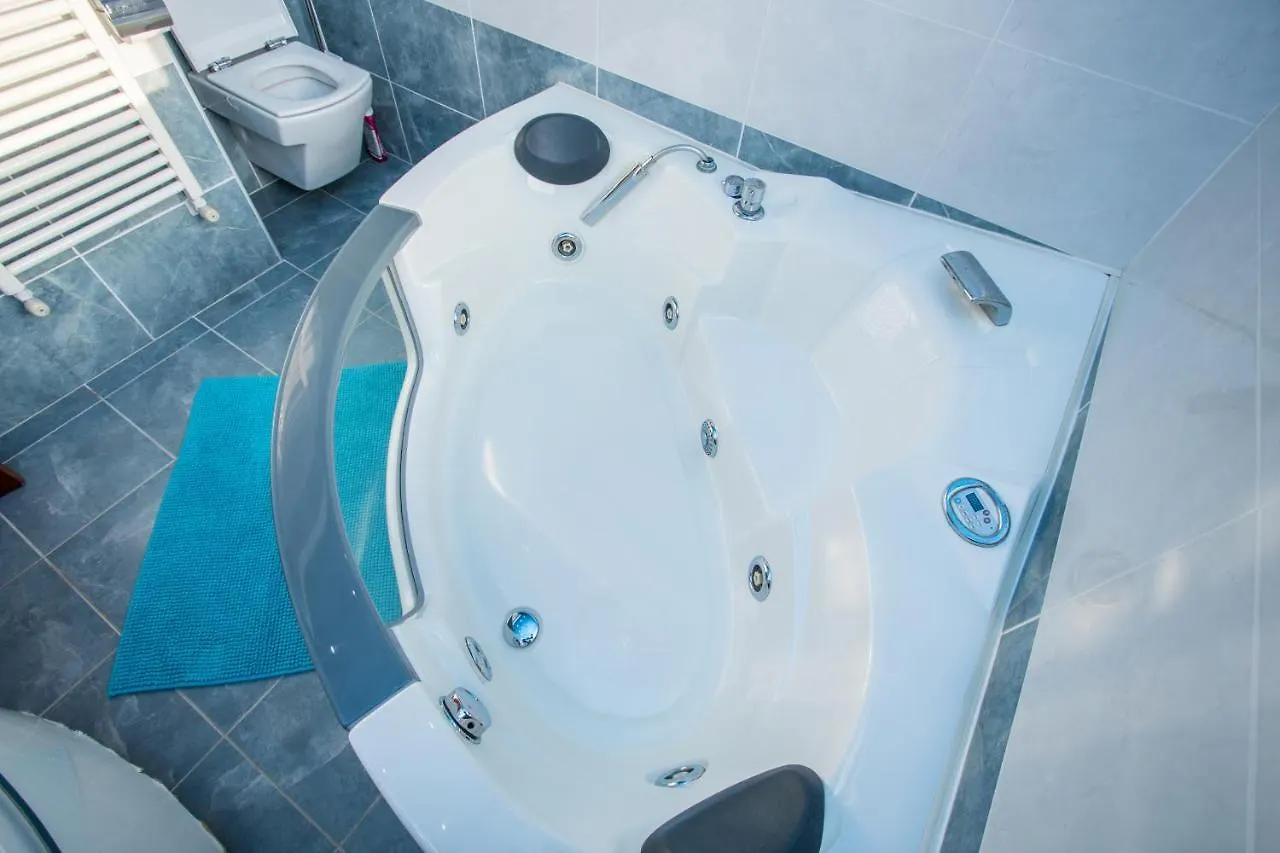 Villa Bonita Casa Suit, Porto Colom, Piscina, Ac, Wifi Y Netflix